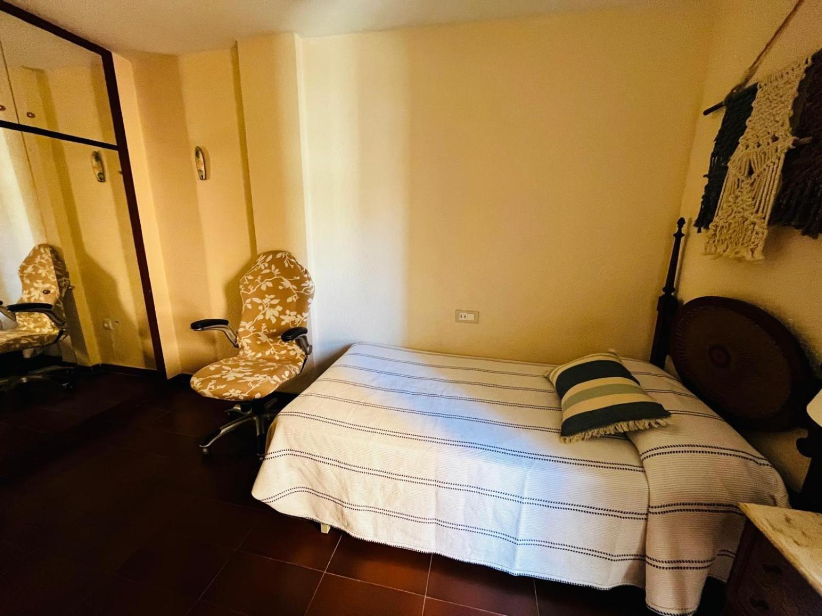 Acogedor Y Amplio Apartamento Familiar A Pie De Playa Calafell Eksteriør billede