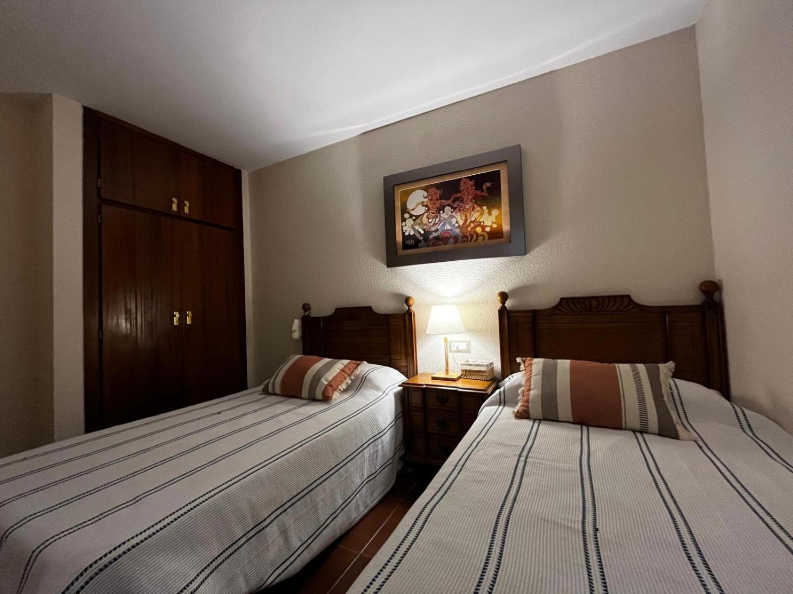 Acogedor Y Amplio Apartamento Familiar A Pie De Playa Calafell Eksteriør billede