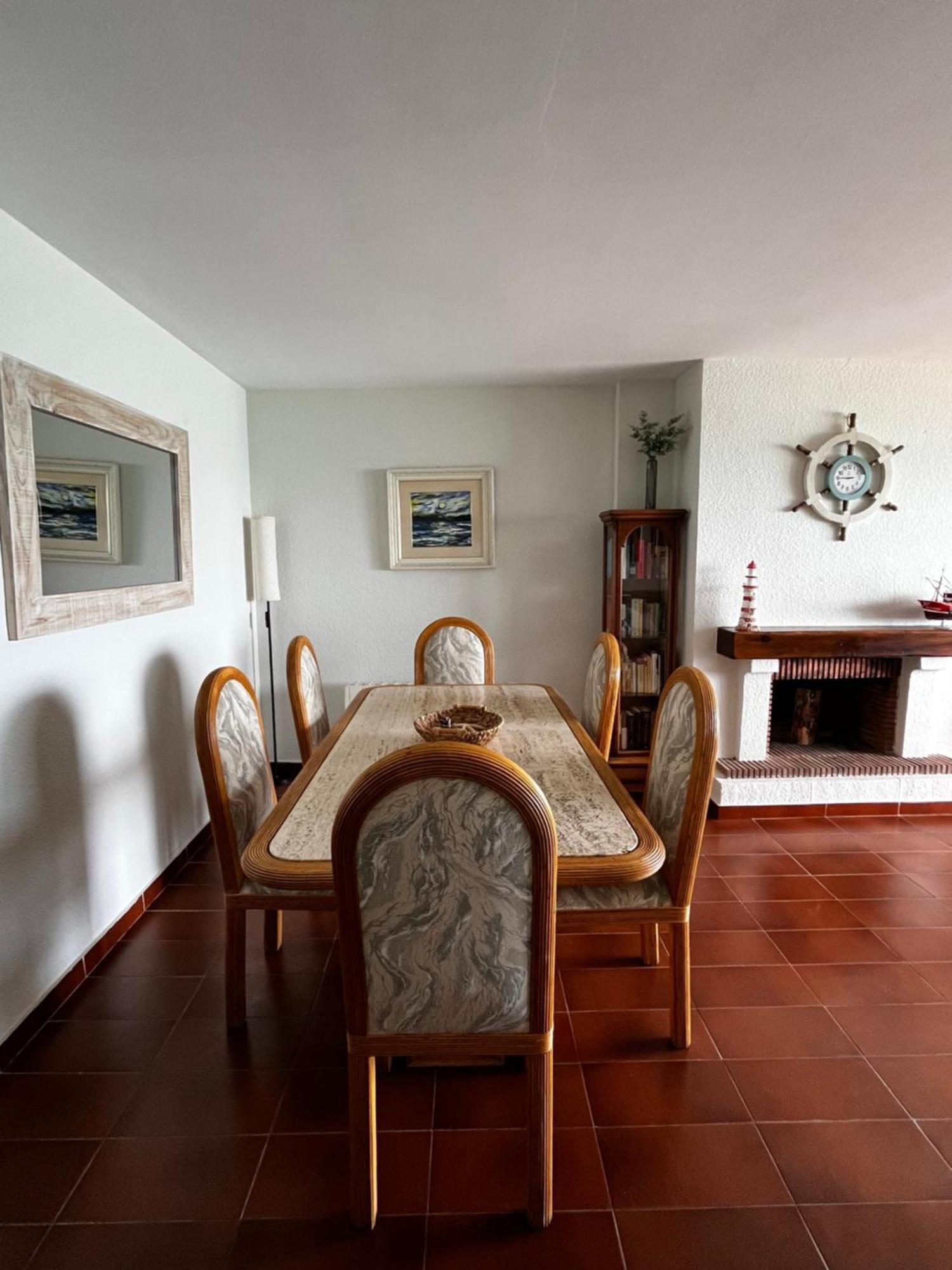 Acogedor Y Amplio Apartamento Familiar A Pie De Playa Calafell Eksteriør billede
